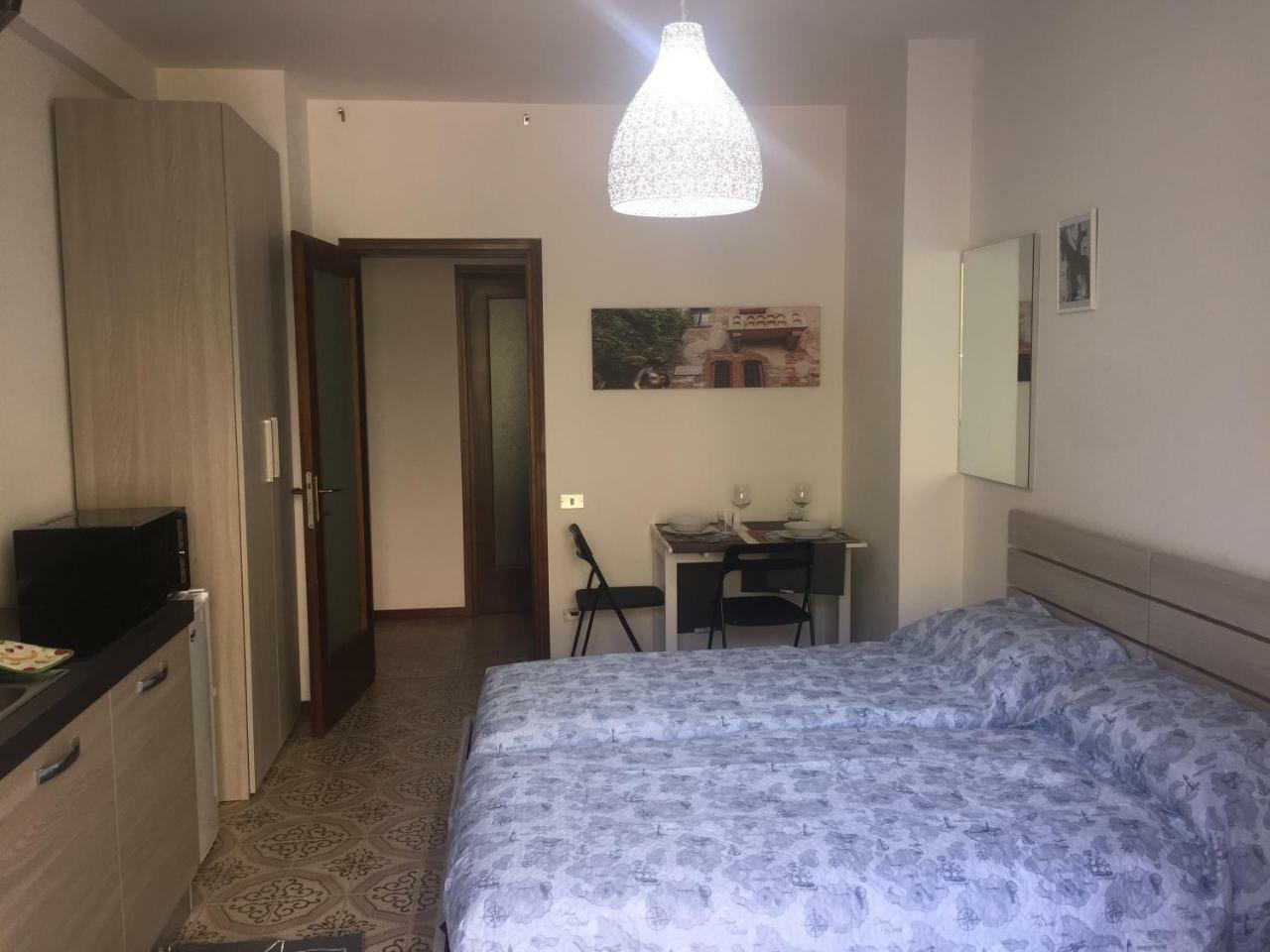 Room Verona Holidays Exterior photo